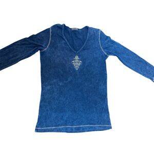 Y2K half sleeve V neck with center jewel designs